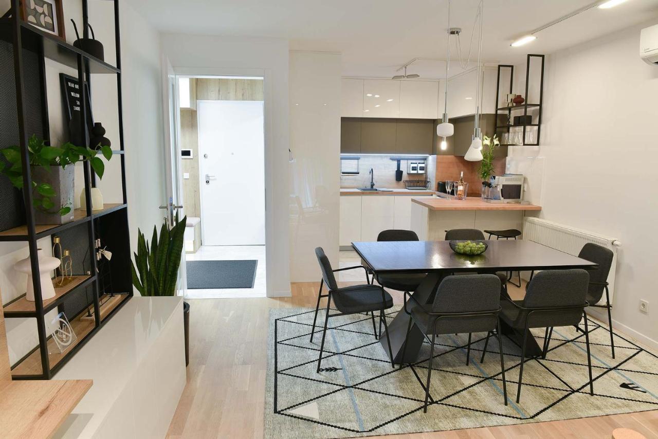 Astra Urban Garden Apartment, 2 Garage Parking Spaces زغرب المظهر الخارجي الصورة