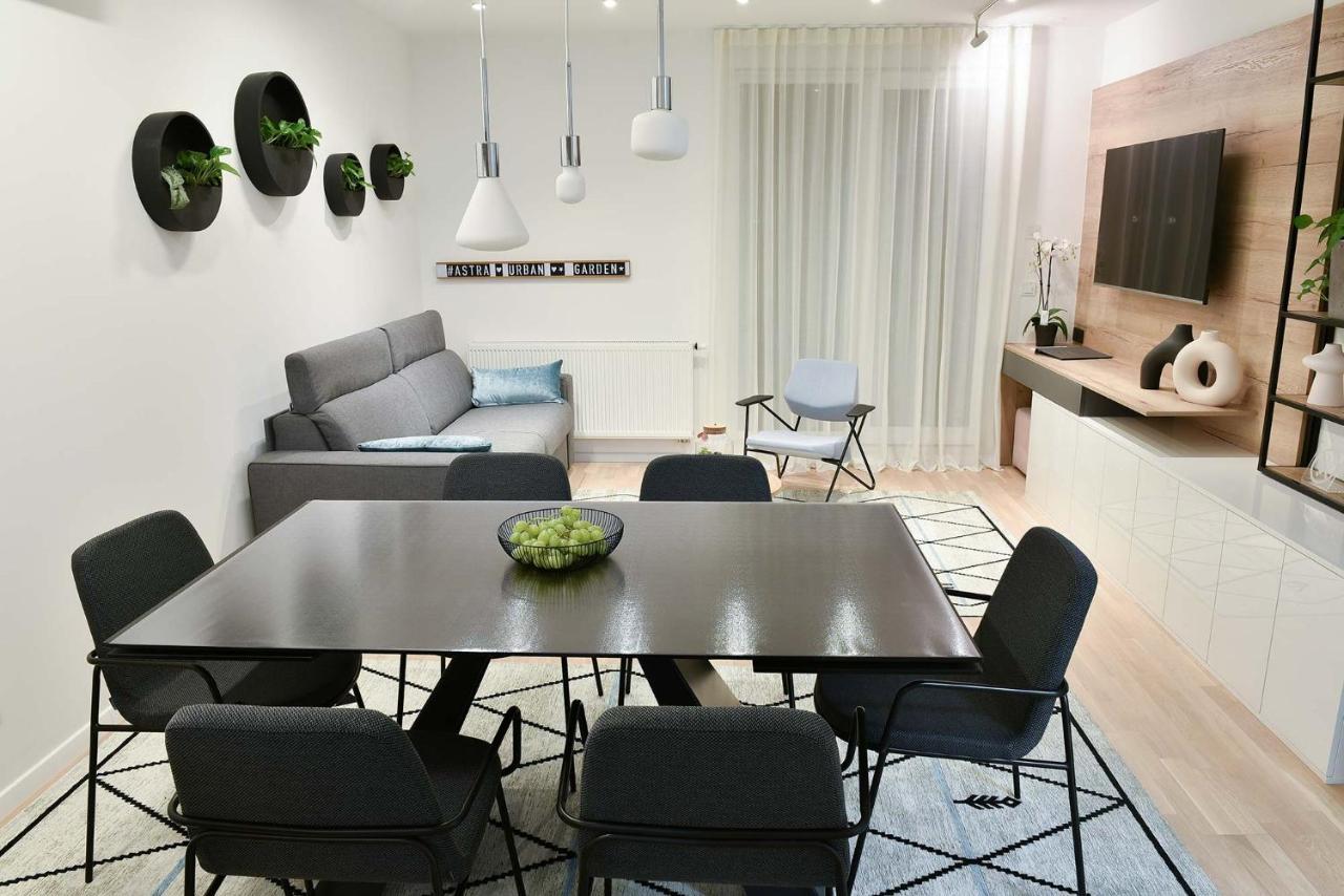 Astra Urban Garden Apartment, 2 Garage Parking Spaces زغرب المظهر الخارجي الصورة