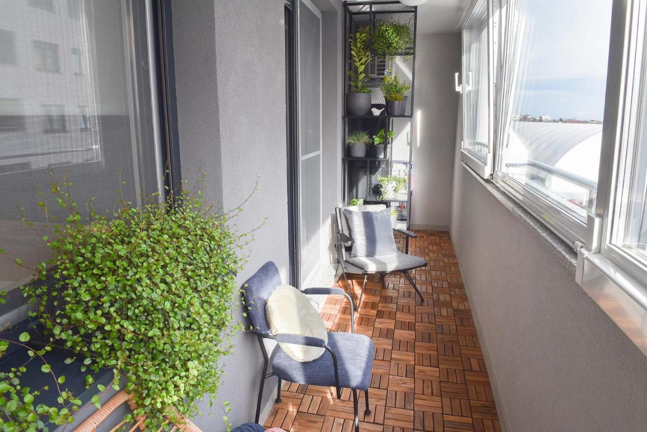 Astra Urban Garden Apartment, 2 Garage Parking Spaces زغرب المظهر الخارجي الصورة