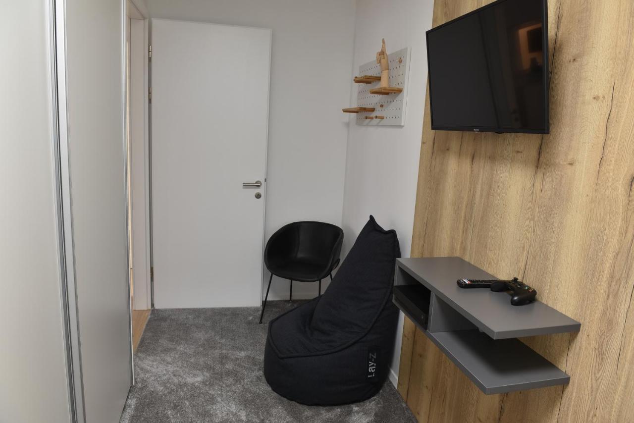 Astra Urban Garden Apartment, 2 Garage Parking Spaces زغرب المظهر الخارجي الصورة